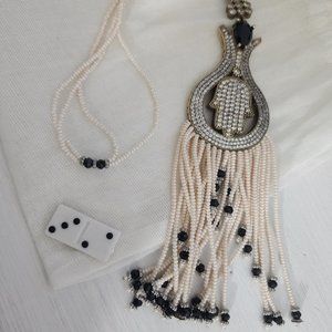 VINTAGE PEARL NECKLACE/ HAMSA HAND PENDANT ONYX PEARL STATEMENT NECKLACE